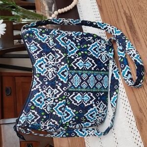 Vera Bradley Cross body in Blue Ink Pattern